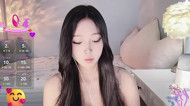 Snapshot of -Tilana- chatting on September 14, 2025, 12:22 am -Tilana- online show from September 14, 2025, 12:22 am
