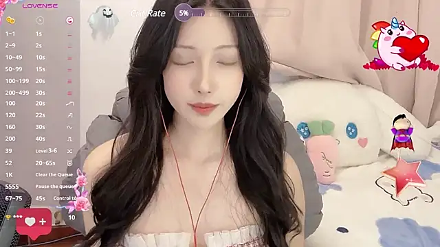 Snapshot of -Tilana- chatting on March 3, 2025, 9:24 am -Tilana- online show from March 3, 2025, 9:24 am