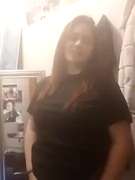 Snapshot of lilbishmiss chatting on February 2, 2025, 5:42 am lilbishmiss online show from February 2, 2025, 5:42 am