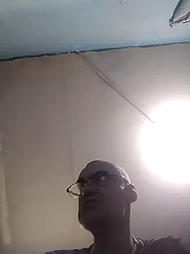 Snapshot of hugosafado333 chatting on December 6, 2024, 7:39 pm hugosafado333 online show from December 6, 2024, 7:39 pm