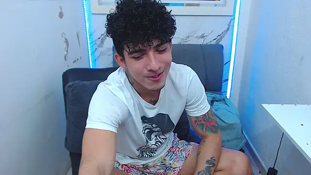 targuerian22 online show from December 15, 2025, 11:10 pm