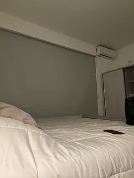 Zairaisak online show from October 4, 2025, 10:44 pm