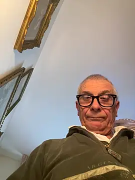 4n4l1zz4m1 online show from February 5, 2026, 3:30 pm