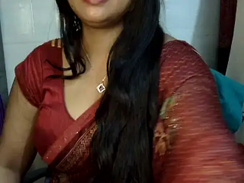 Snapshot of Dream_queen chatting on December 3, 2024, 10:56 pm Dream queen online show from December 3, 2024, 10:56 pm