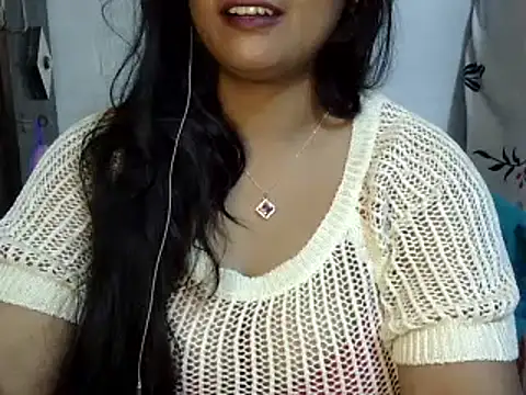 Snapshot of Dream_queen chatting on December 6, 2024, 1:46 am Dream queen online show from December 6, 2024, 1:46 am