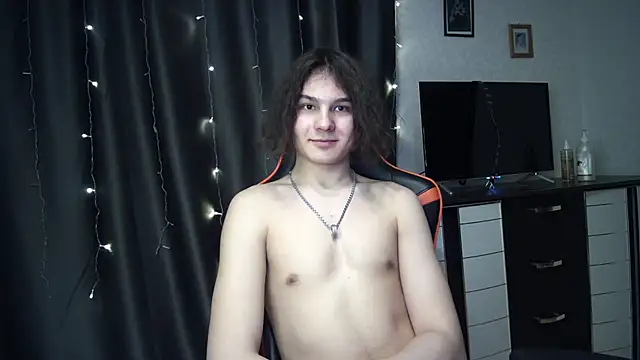 Snapshot of sweet_lucifer666 chatting on March 20, 2025, 10:29 pm sweet lucifer666 online show from March 20, 2025, 10:29 pm