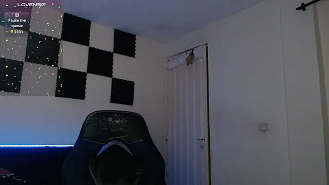 Snapshot of bryamado69 chatting on November 6, 2025, 2:04 am bryamado69 online show from November 6, 2025, 2:04 am