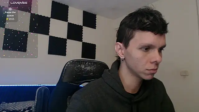 bryamado69 online show from December 2, 2025, 3:41 am