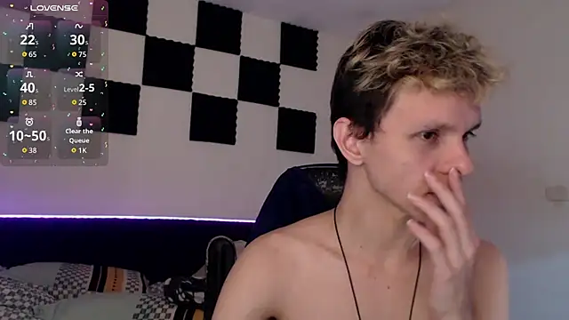 Snapshot of bryamado69 chatting on October 7, 2025, 12:50 pm bryamado69 online show from October 7, 2025, 12:50 pm