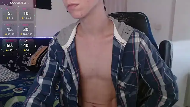 Snapshot of bryamado69 chatting on November 13, 2025, 11:47 am bryamado69 online show from November 13, 2025, 11:47 am