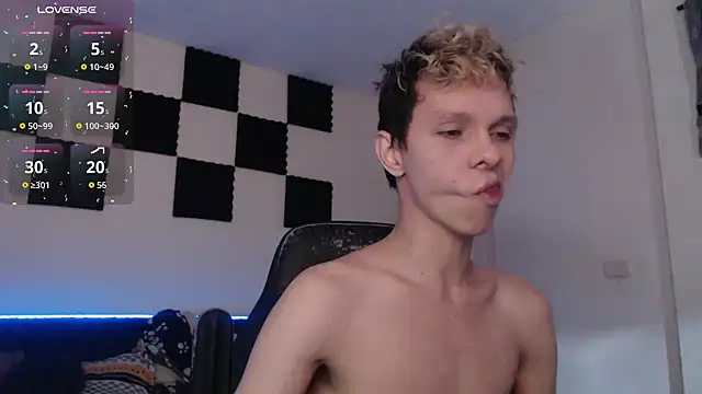 Snapshot of bryamado69 chatting on October 10, 2025, 2:18 pm bryamado69 online show from October 10, 2025, 2:18 pm