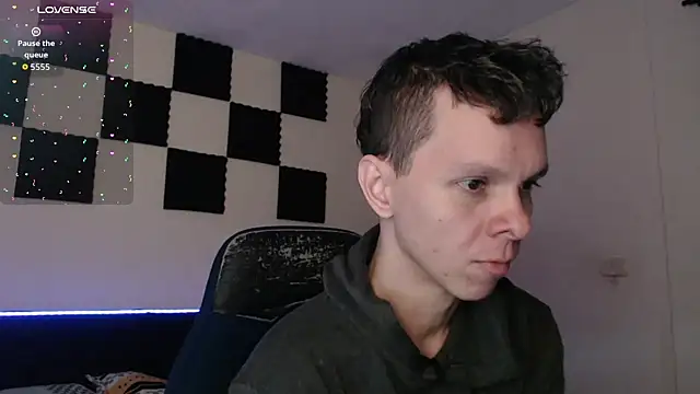 Snapshot of bryamado69 chatting on November 11, 2025, 11:27 am bryamado69 online show from November 11, 2025, 11:27 am