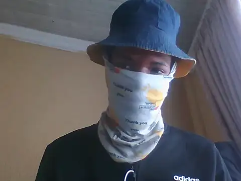 Snapshot of Kem_Secrets chatting on November 17, 2025, 11:03 am Kem Secrets online show from November 17, 2025, 11:03 am