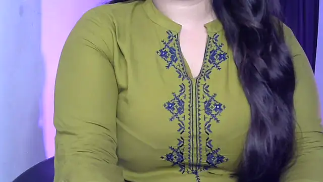 Cute-Ayesha online show from September 30, 2025, 7:47 am