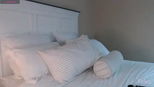 Snapshot of Selxo chatting on March 4, 2026, 2:14 pm Selxo online show from March 4, 2026, 2:14 pm