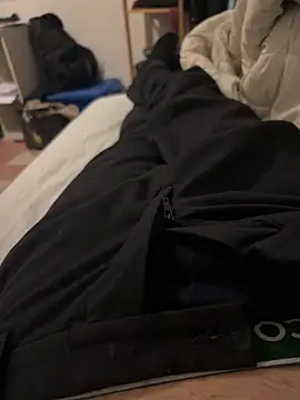 pignoufe online show from February 17, 2026, 9:12 pm