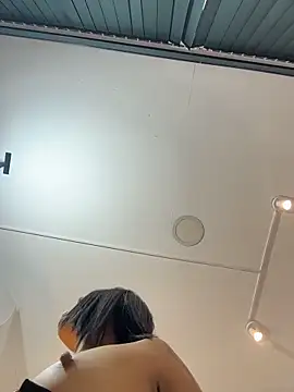 Snapshot of Laura_fernandezII chatting on February 21, 2026, 1:13 pm Laura fernandezII online show from February 21, 2026, 1:13 pm