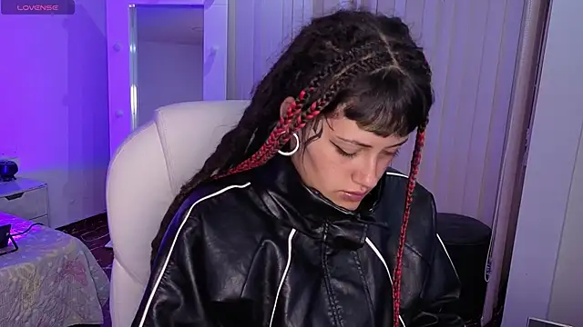 Snapshot of _sharlotte777 chatting on February 10, 2026, 1:10 pm sharlotte777 online show from February 10, 2026, 1:10 pm