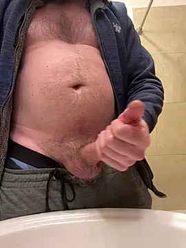 beardick4dadholes online show from December 21, 2024, 8:07 am