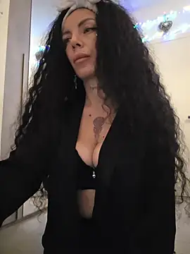 cicciolina online show from January 12, 2026, 12:56 pm