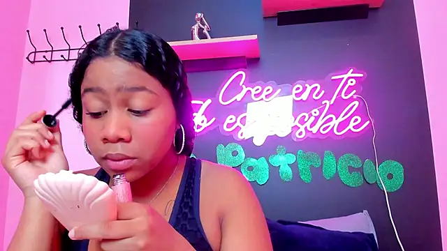 Sofi Fox  online show from March 15, 2025, 1:18 pm