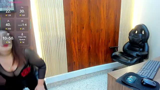 VickyJohnson1 online show from December 20, 2025, 8:22 pm