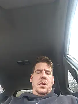 Titanhoott online show from November 25, 2025, 9:09 am