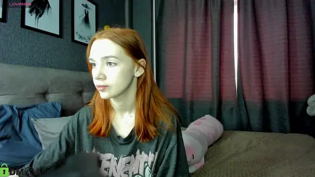 Lesi Moonie01 online show from March 29, 2026, 9:22 am