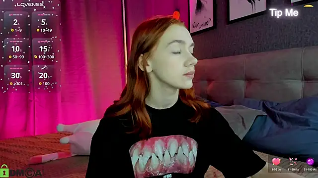 Lesi Moonie01 online show from March 27, 2026, 9:21 am