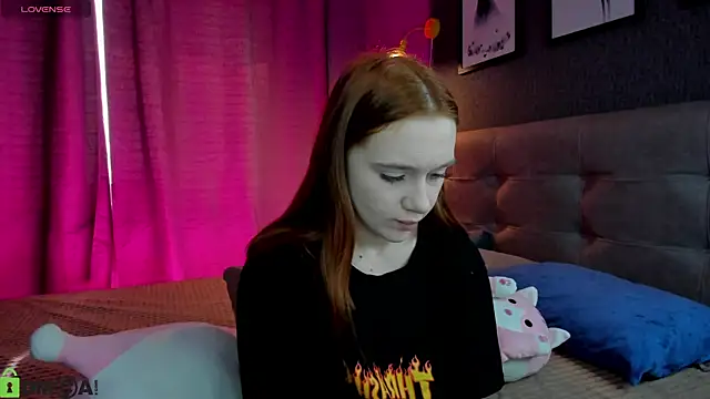 Lesi Moonie01 online show from April 7, 2026, 9:00 am