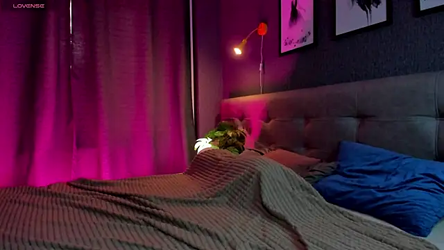 Snapshot of Lesi_Moonie01 chatting on February 12, 2026, 9:31 am Lesi Moonie01 online show from February 12, 2026, 9:31 am