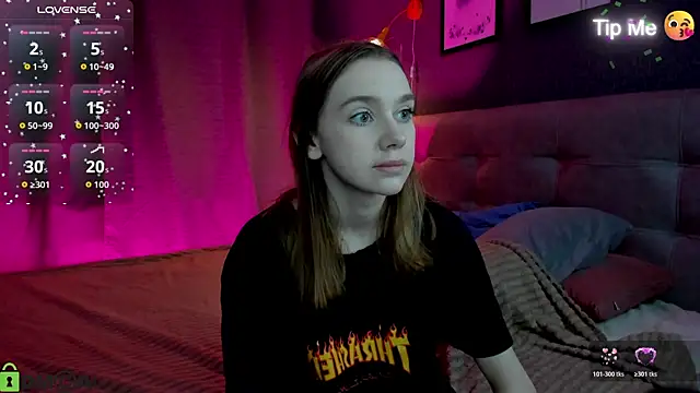 Snapshot of Lesi_Moonie01 chatting on February 18, 2026, 9:39 am Lesi Moonie01 online show from February 18, 2026, 9:39 am