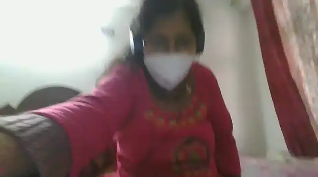 cutiecatty21 online show from December 31, 2024, 11:31 am