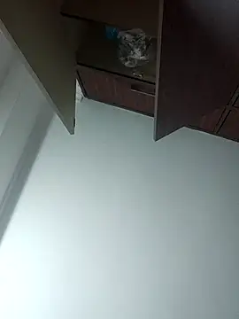 cutiecatty21 online show from November 3, 2025, 11:25 am