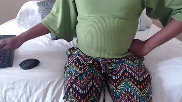 TransCya2024 online show from April 15, 2026, 12:21 pm