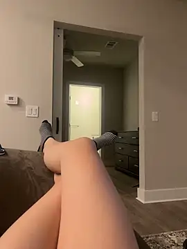 Kinkbitch25 online show from January 8, 2025, 7:13 am