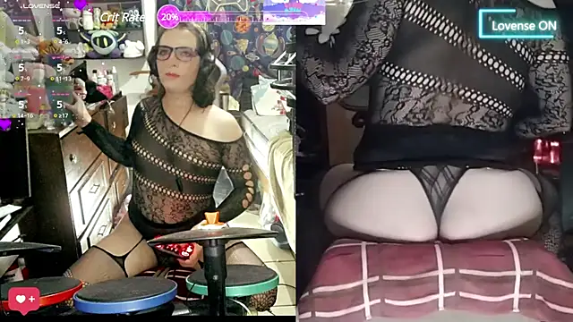 Snapshot of SissyFlorAzul chatting on February 10, 2025, 5:47 am SissyFlorAzul online show from February 10, 2025, 5:47 am