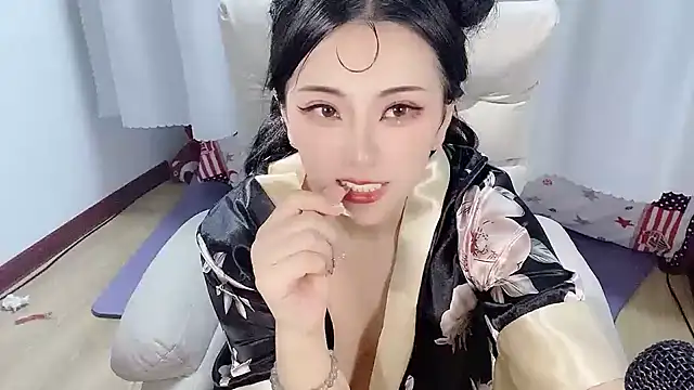 YangYangmian-521 online show from March 19, 2025, 12:23 pm