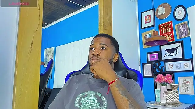 Drake Nassir4 online show from October 8, 2025, 9:26 pm