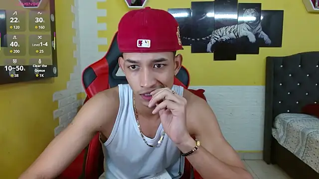 jose sexycumm online show from November 26, 2025, 7:25 pm