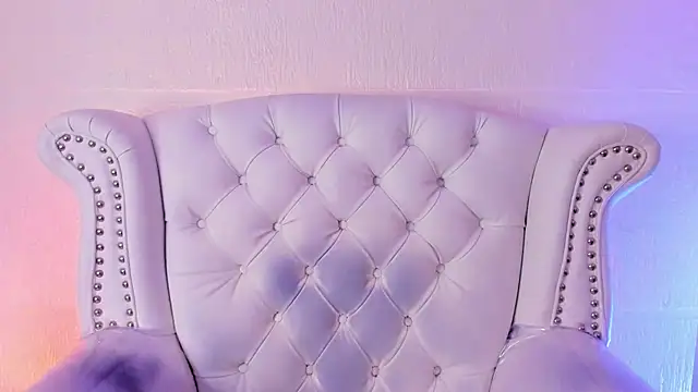 GabyPetit online show from February 16, 2026, 8:18 pm