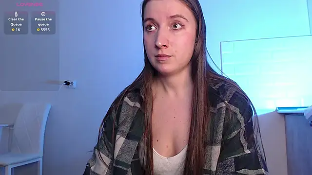 Eva Hailey  online show from March 12, 2026, 5:34 am