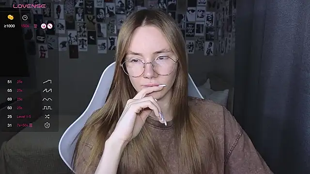 littlevildevil online show from March 10, 2026, 6:50 am