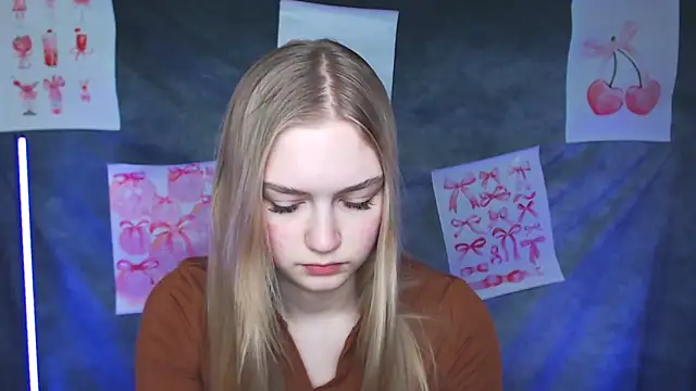 MademoiselleCl online show from February 6, 2026, 1:18 pm