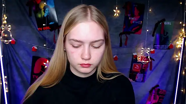 MademoiselleCl online show from January 12, 2026, 7:09 pm