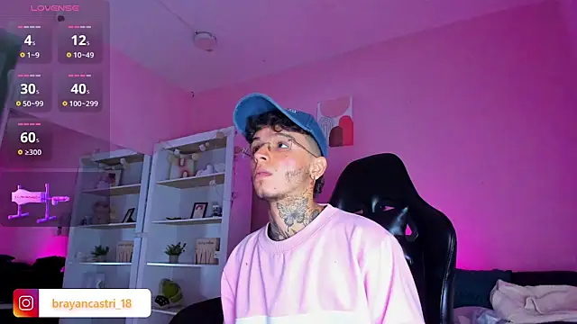 Ian Castillo  online show from December 15, 2025, 11:27 am