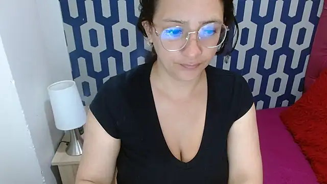 Snapshot of sarax_ximena chatting on October 11, 2025, 6:03 am sarax ximena online show from October 11, 2025, 6:03 am