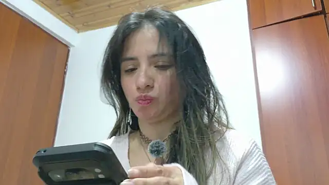 julietta   jackson online show from April 21, 2026, 11:44 pm