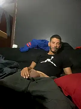 Snapshot of Chico_Bellaco chatting on October 20, 2025, 6:15 am Chico Bellaco online show from October 20, 2025, 6:15 am