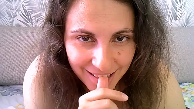 Snapshot of ShelaDiass chatting on September 13, 2025, 8:36 am ShelaDiass online show from September 13, 2025, 8:36 am